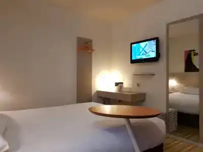 B&B hôtel Marseille Centre La Timone - 3
