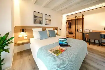 Bergamo Inn 15 - 39