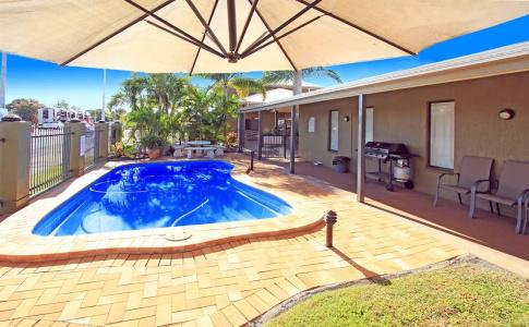 Rockhampton Palms Motor Inn - 11
