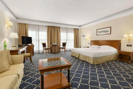 Ramada by Wyndham Naples - 8
