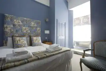 Georgian House - 4