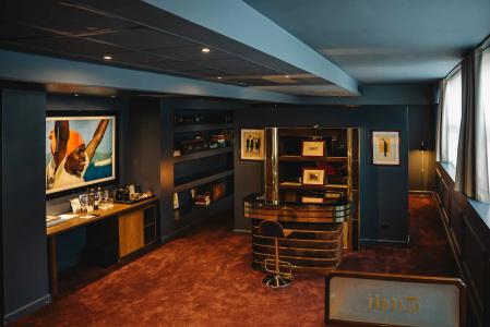 Aethos Milan - 114