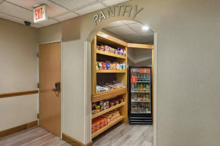 Four Points by Sheraton/Pineville - 11