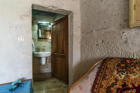 Atilla's Cave - 279
