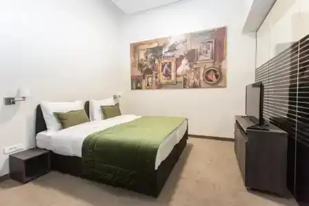 Grand Hedonist - 54