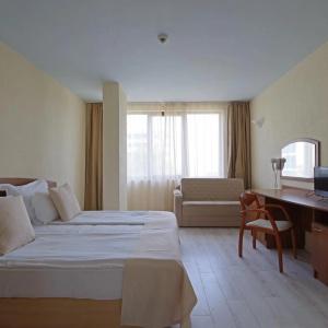 Perla Plaza - 34