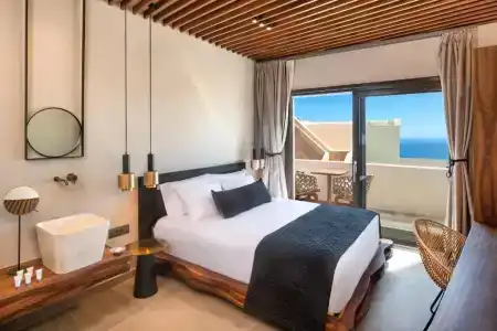Uma Ray Suites - 37