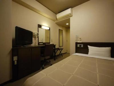 Route-Inn Hisai Inter - 31