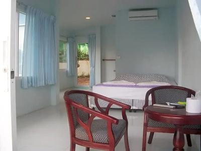Naiharn On The Rock Resort Phuket - 45
