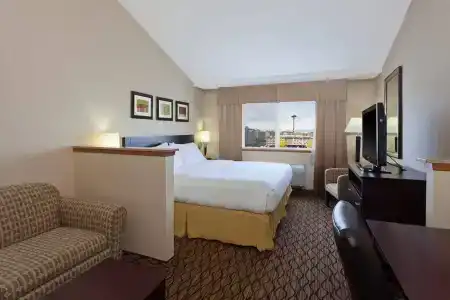 Fairfield Inn & Suites by Marriott Seattle Downtown/Seattle Center - 2