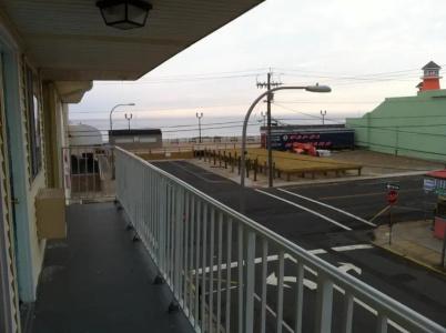 Surfside - - 26