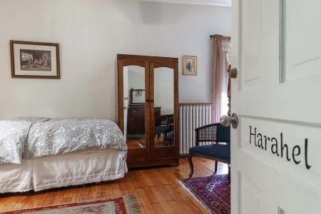 Stone Maiden Inn - 51