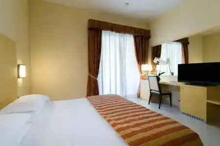 Continental Wellness & Spa - 50