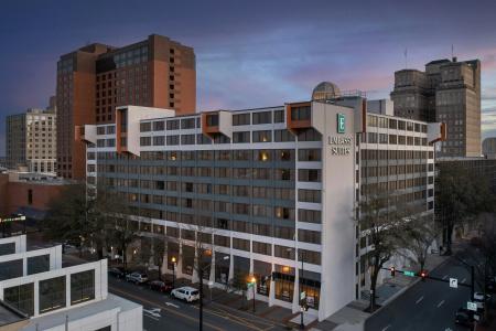 Embassy Suites - 24