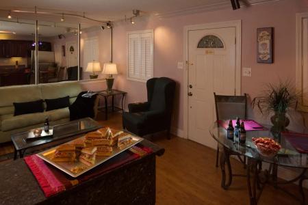 Frenchmen Orleans at 519, Ascend Collection - 8