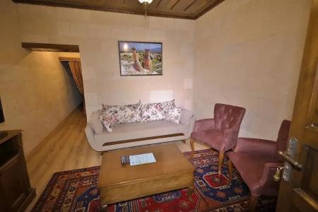Elvan Cave House - 81