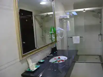 Lux Riverside & Apartment - 9
