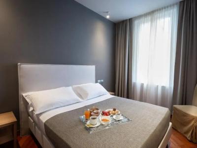 Hnn Luxury Suites - 31