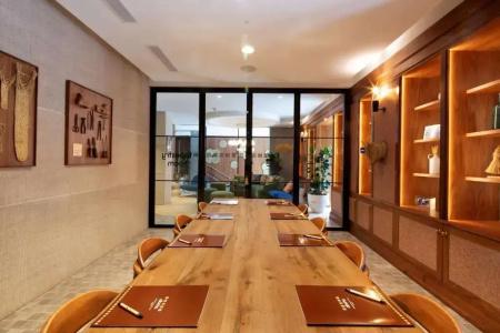 Atocha Madrid, Tapestry Collection by Hilton - 34