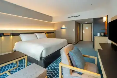 Hilton Tokyo Bay - 73
