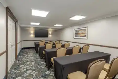 Best Western Palm Beach Lakes - 20