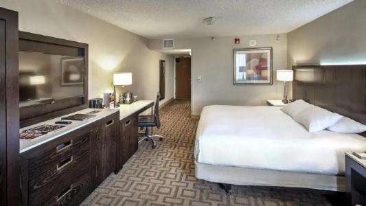 Hilton Arden West - 63