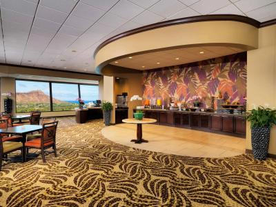 Sheraton Waikiki - 36