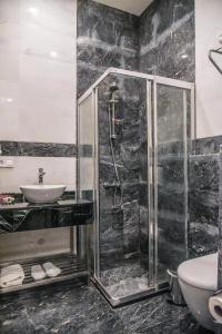 Luxir - 41