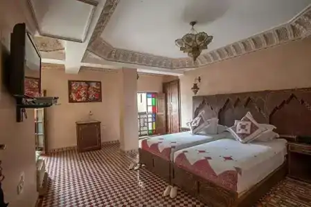 Riad Salam - 22