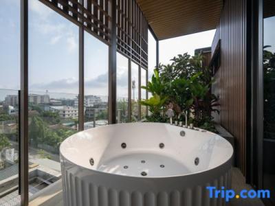 Shan Villas Sukhumvit - 214