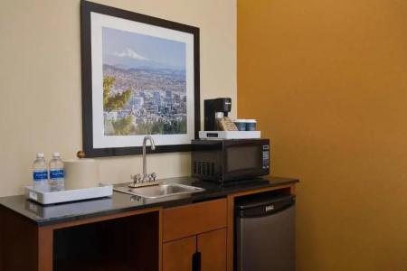 Four Points by Sheraton Portland East - 28