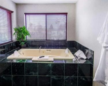 Quality Inn Oakwood - 48