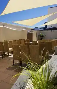Distinction & Conference Centre - 41