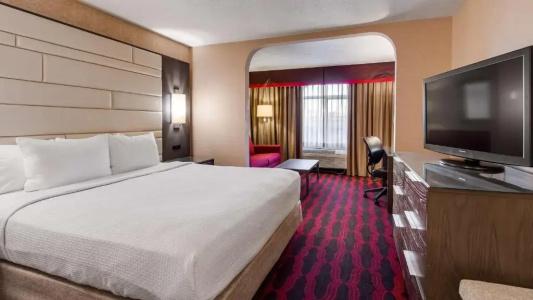 Best Western Plus Abbey Inn - 73