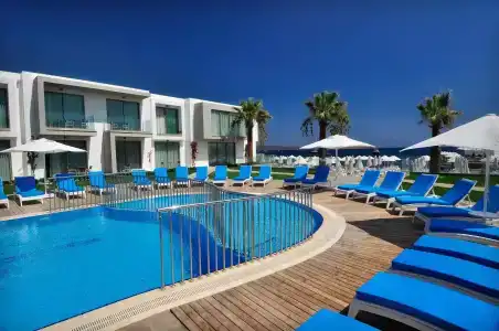 Luga Boutique & Beach - 11