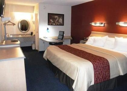 Rodeway Inn - 14