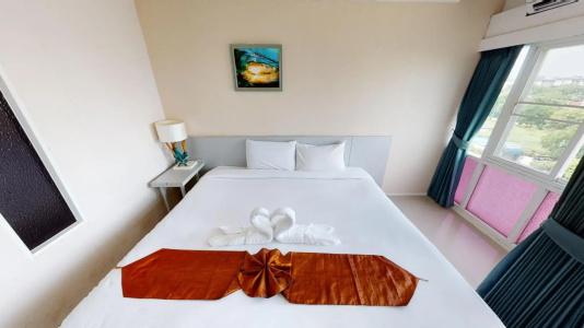 Baron Residence Bangkok - 75