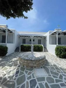 Zoumis Studios - 258