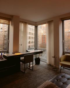 Smyth Tribeca - 86
