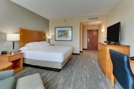 Drury Inn & Suites Orlando near Universal Orlando Resort - 56