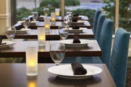 Hilton Garden Inn/Hanes Mall - 21