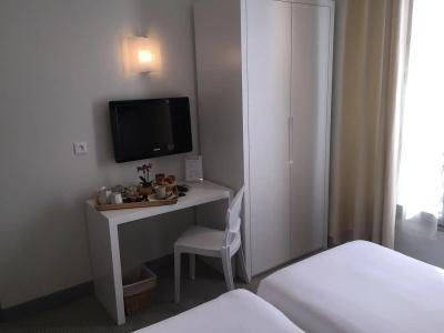 hôTel p.l.m. - 2