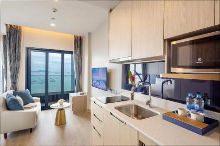 S Sriracha & Residence - 1
