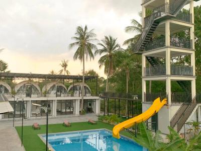 Adventure Dome Resort - 13