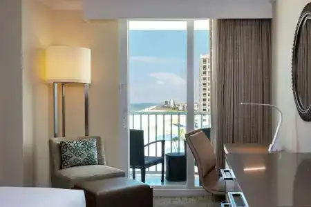 Hilton & Spa - 61
