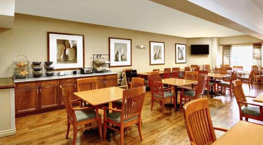 Phoenix Inn Suites - - 24