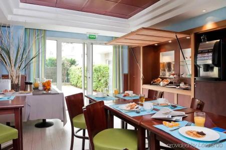 ApartAdagio Paris Buttes Chaumont - 9