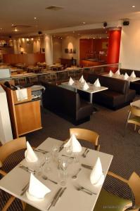 Holiday Inn Edinburgh Zoo, An Ihg - 18