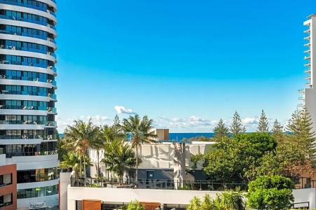 Peppers Broadbeach - 98