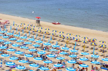 Grand Azzurra Club - 23